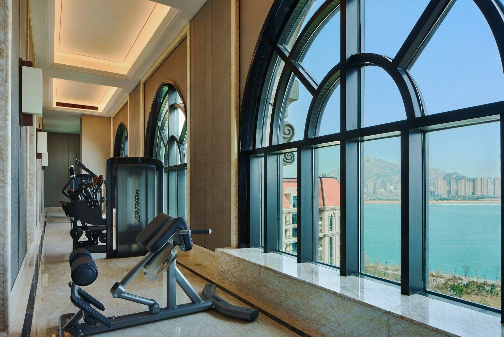 Wanda Realm Qingdao Movie Metropolis Hotel Exterior foto