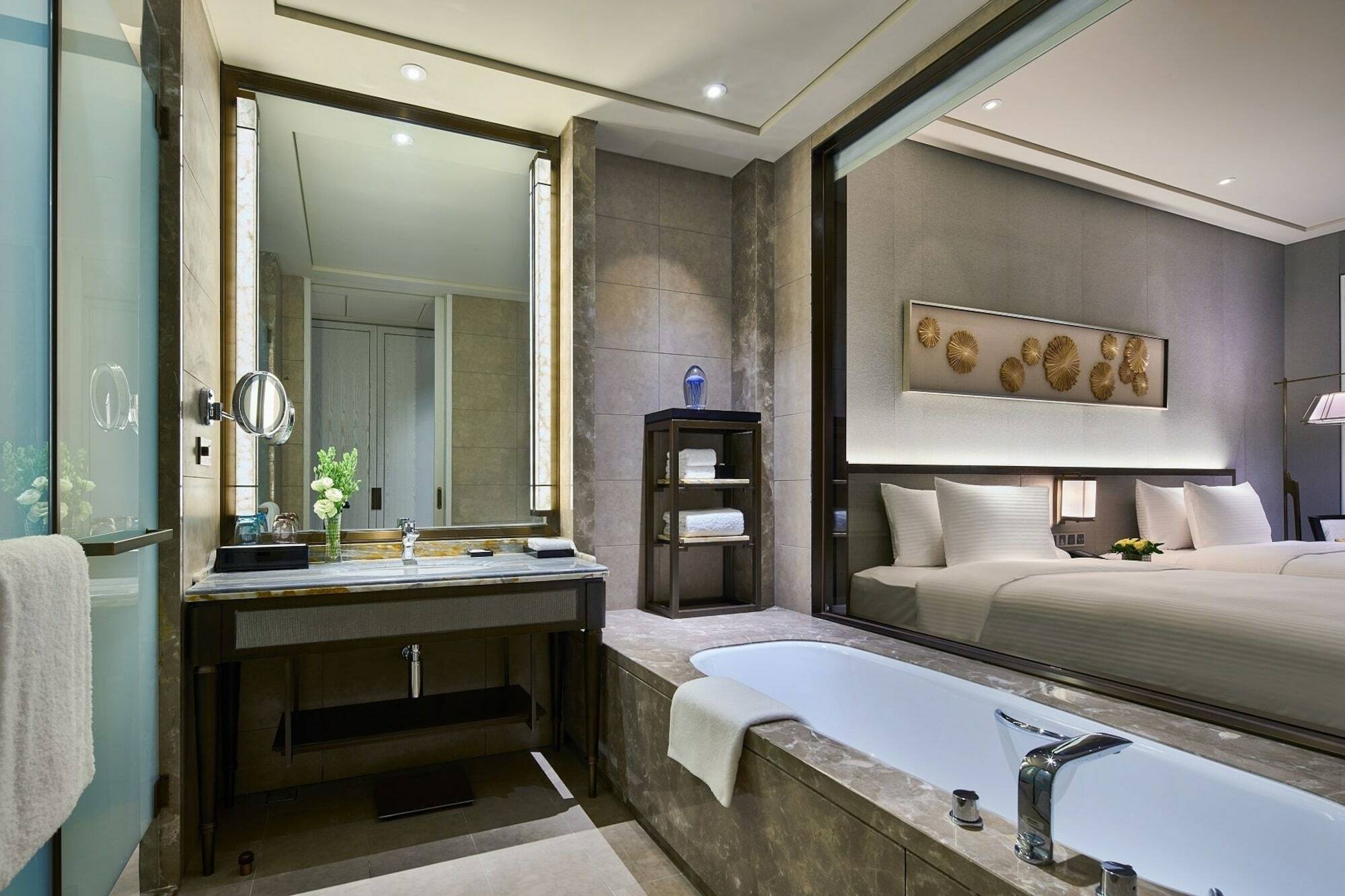Wanda Realm Qingdao Movie Metropolis Hotel Exterior foto