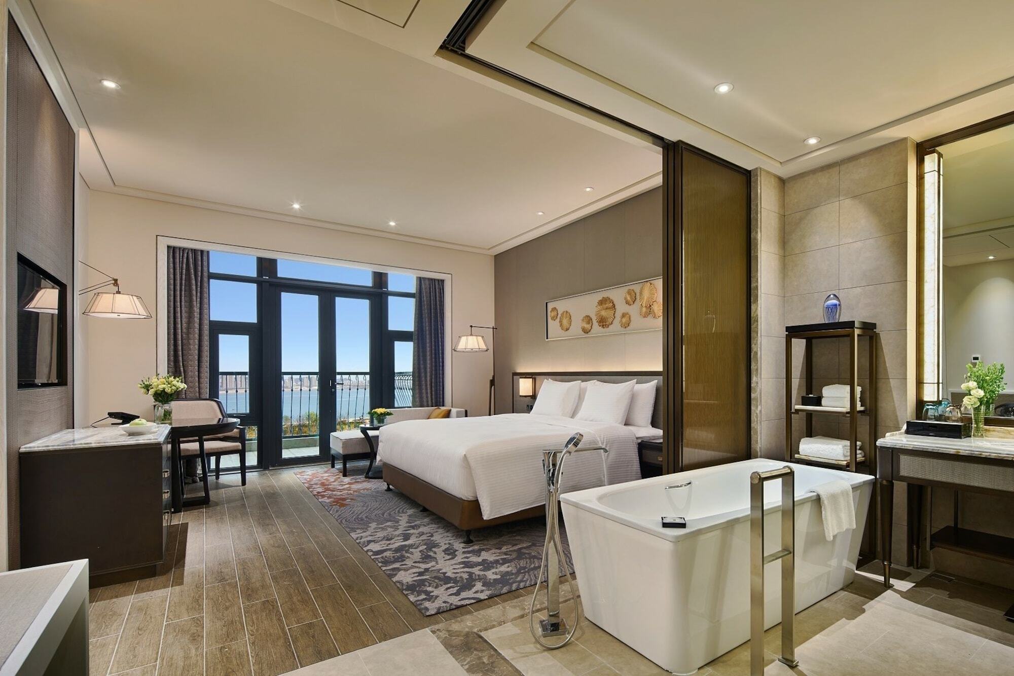Wanda Realm Qingdao Movie Metropolis Hotel Exterior foto