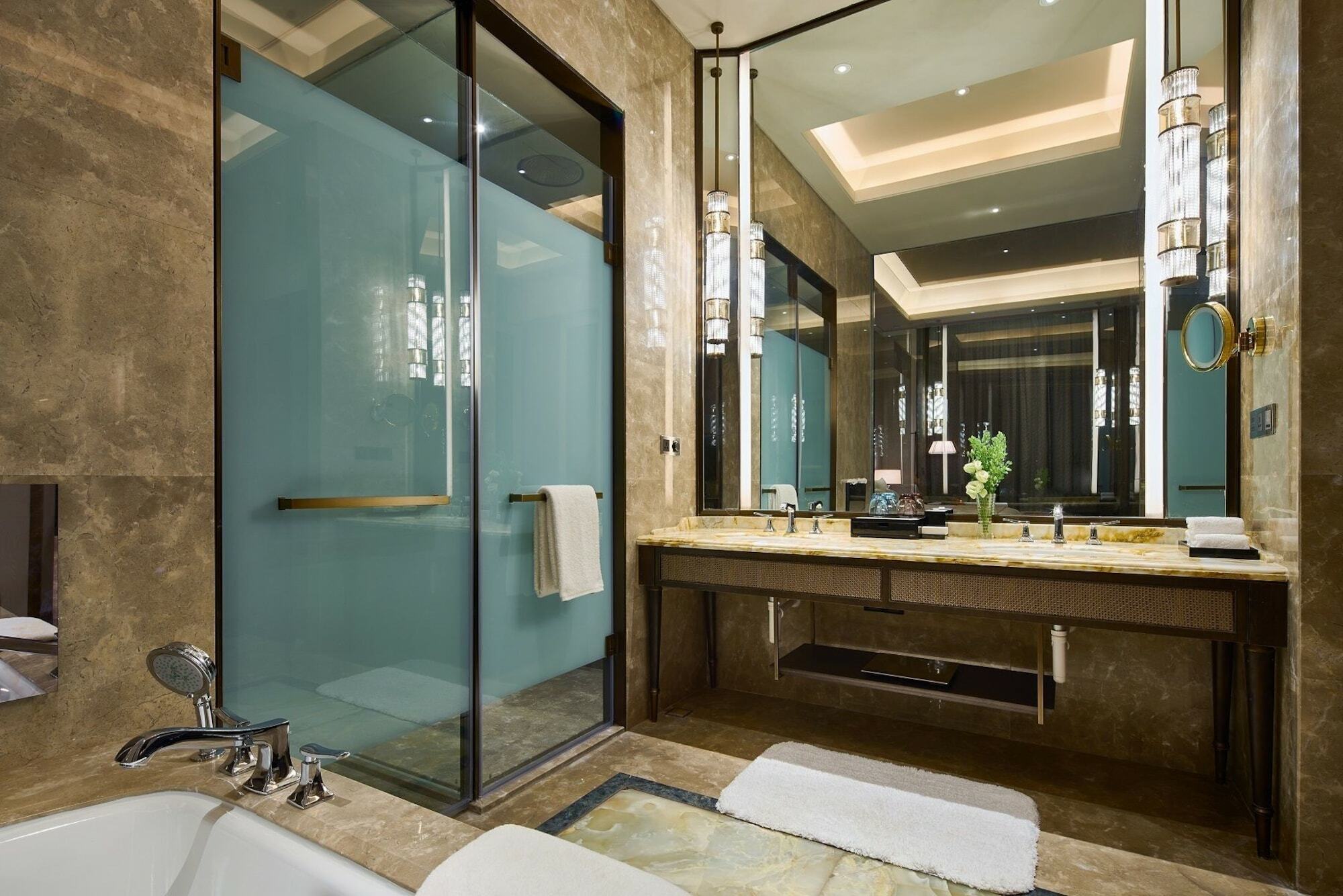 Wanda Realm Qingdao Movie Metropolis Hotel Exterior foto