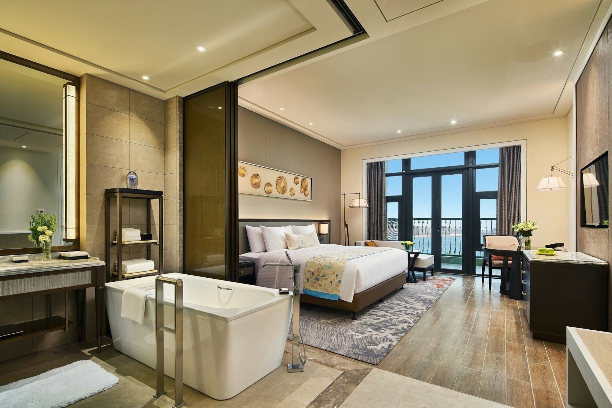 Wanda Realm Qingdao Movie Metropolis Hotel Exterior foto